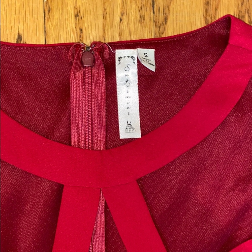 Red Dress - Picture 3 of 4